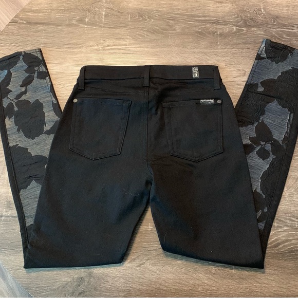 7 for all mankind Size 27 jeans - Picture 2 of 5